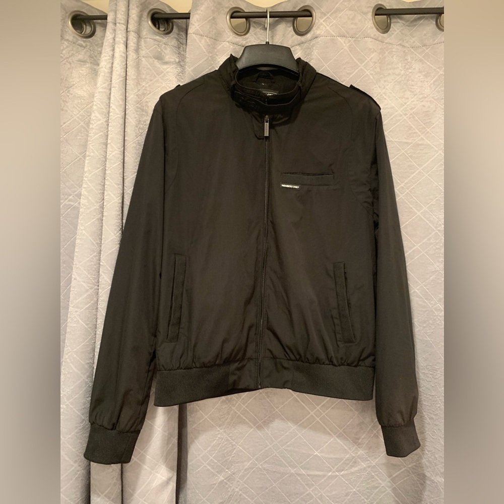 Vintage members only black zip up